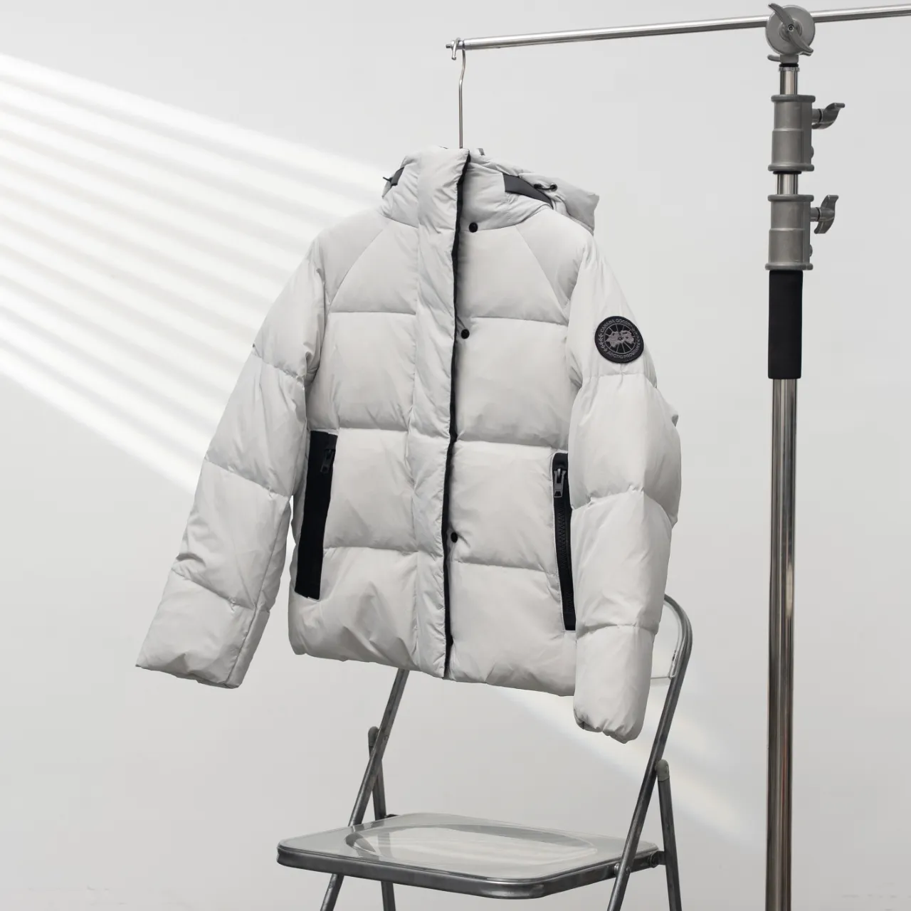 Top P880 CANADA GOOSE丨Canada Goose Ouyang Nana Generation Hooded Down Jacket Color: Gray White Size: S-XXL